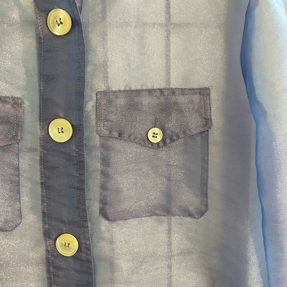 Vince Camuto, sheer button up top - Picture 3 of 4